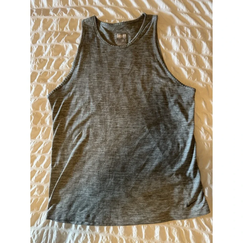 Nike Dri Fit Women's Size Small Loose Fit Tank Top‎ Gray Athletic Cotton